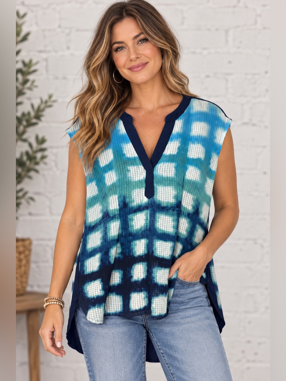Anthropologie Postmark Egress Split Neck High Low